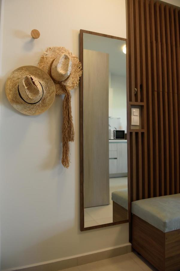 Itaka Studio Apartments - Halkidiki Suites Com Nikiti  Exterior foto